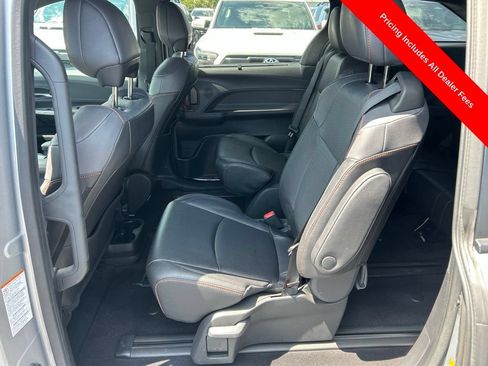 Used 2024 Toyota Sienna XSE w/ XSE Plus Package FWD image 15