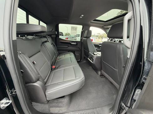 Certified 2024 GMC Sierra 1500 Denali w/ Technology Package AWD/4WD image 11