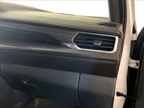 Used 2021 GMC Yukon Denali image 18