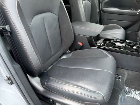 Used 2026 Subaru Forester Touring AWD/4WD image 23
