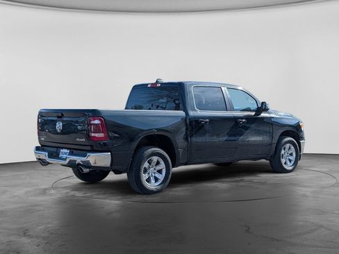 Used 2024 RAM 1500 Laramie AWD/4WD image 9