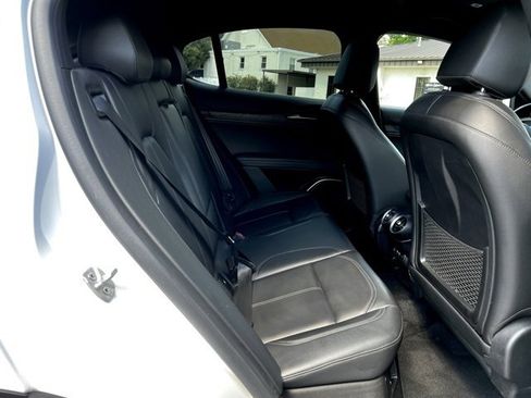 Used 2022 Alfa Romeo Stelvio Sprint image 24