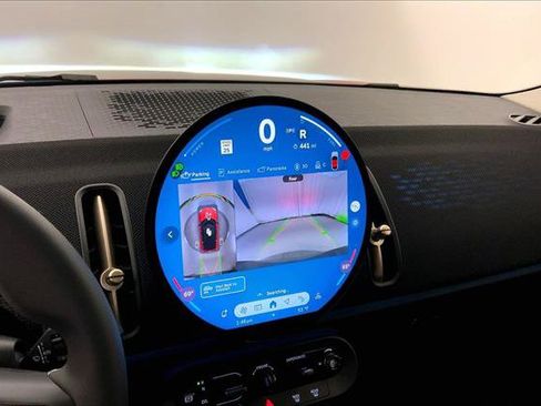 Certified 2025 MINI Cooper Countryman S w/ Comfort Package Max image 17