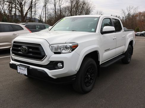 Used 2021 Toyota Tacoma SR5 image 3
