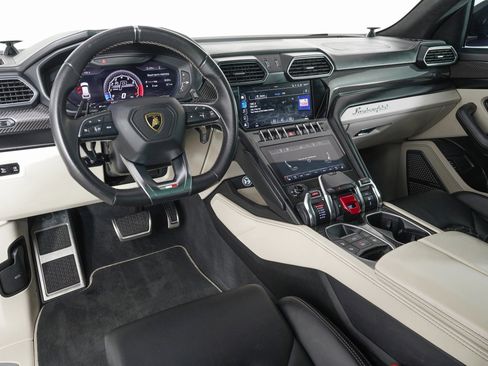 Used 2021 Lamborghini Urus image 15