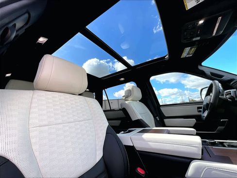 Used 2023 Toyota Sequoia Capstone image 24