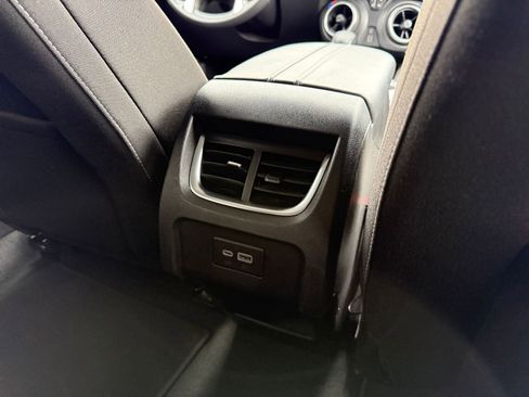 Used 2025 Chevrolet Blazer LT FWD image 23