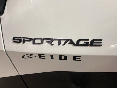 Used 2026 Kia Sportage X-Line w/ X-Line Technology Package AWD/4WD image 32