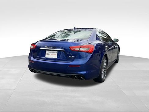Used 2018 Maserati Ghibli GranSport image 5
