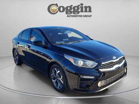 Used 2019 Kia Forte LXS image 4