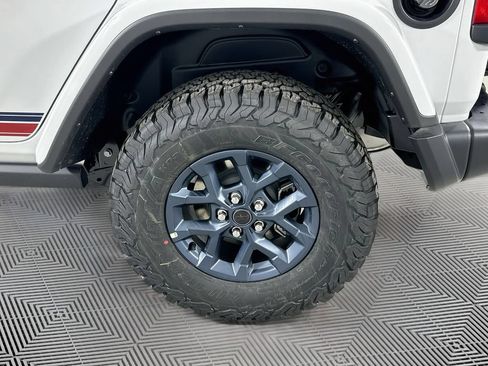 New 2026 Jeep Wrangler Unlimited Sport w/ Dual Top Group AWD/4WD image 15