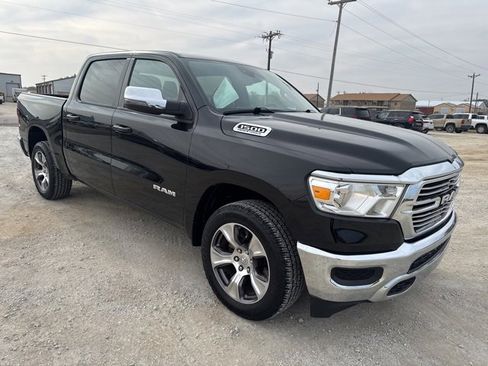 Used 2024 RAM 1500 Laramie image 8