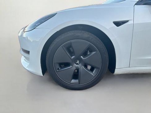 Used 2023 Tesla Model 3 Standard Range RWD image 29