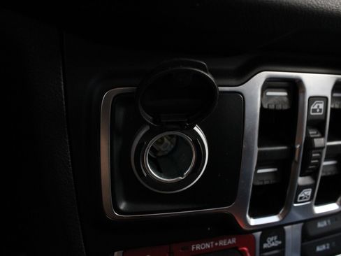 Used 2024 Jeep Wrangler Unlimited Rubicon w/ Capability Package AWD/4WD image 50