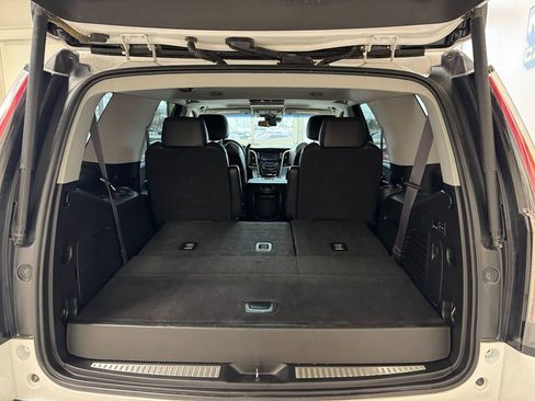 Used 2017 Cadillac Escalade Premium Luxury image 55