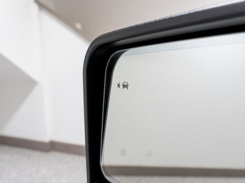 Used 2024 GMC Sierra 2500 AT4 w/ AT4 Premium Plus Package image 16