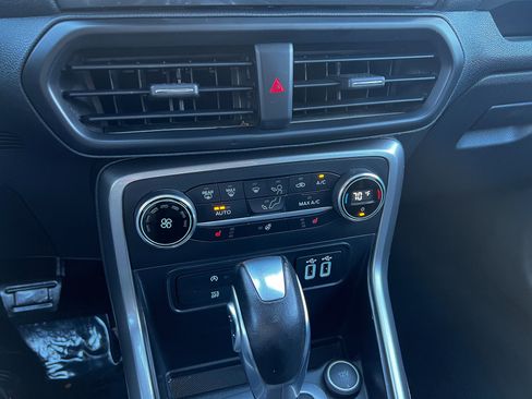 Used 2021 Ford EcoSport SES image 19