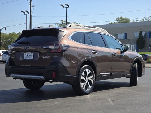Used 2020 Subaru Outback Touring w/ Popular Package #2 AWD/4WD image 7