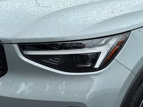 Used 2026 Volvo XC40 B5 Plus AWD/4WD image 13