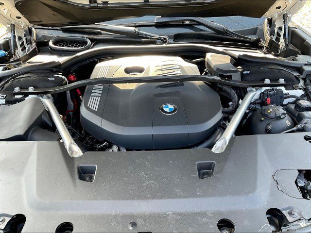 Used 2023 BMW 740i w/ Parking Assistance Package RWD image 31