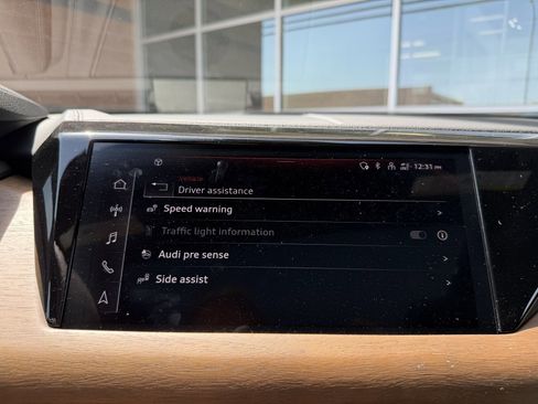 Used 2022 Audi e-tron GT Premium Plus image 27