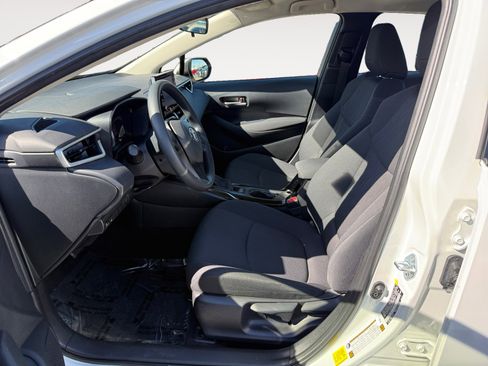 Used 2020 Toyota Corolla LE w/ LE Convenience Package image 10