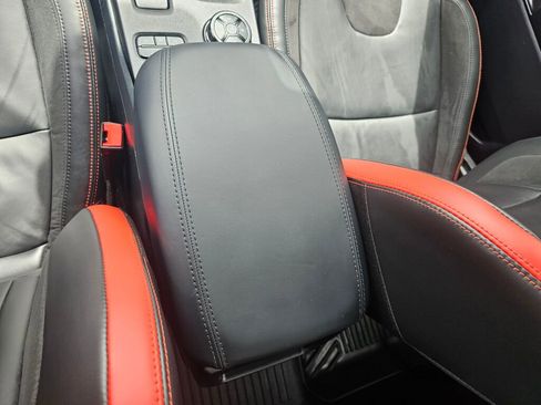 Used 2025 Ford Ranger Raptor AWD/4WD image 23