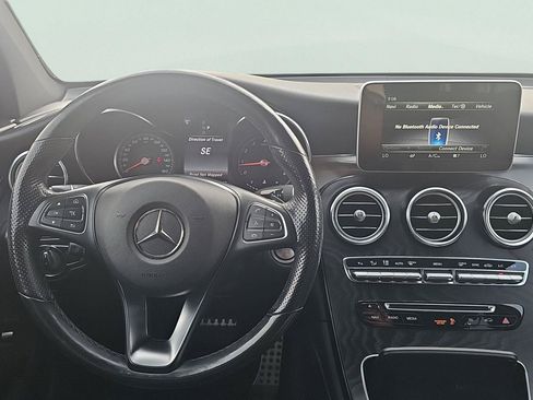 Used 2019 Mercedes-Benz GLC 300 4MATIC image 16