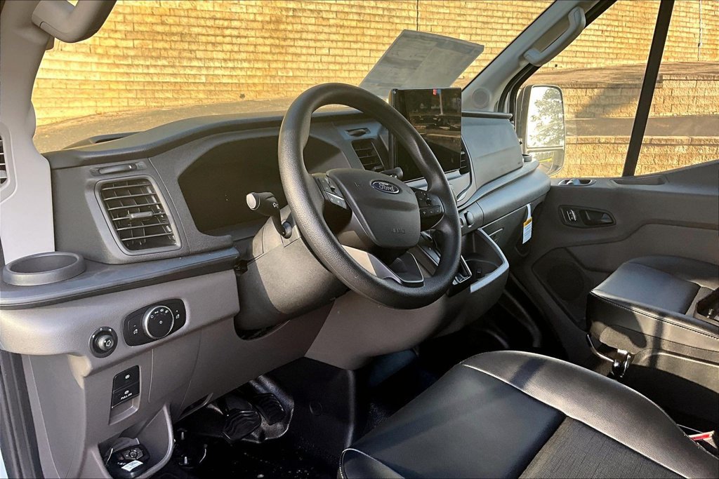 New 2026 Ford Transit 250 148 Medium Roof RWD image 6