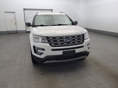 Used 2017 Ford Explorer XLT w/ Equipment Group 202A image 14