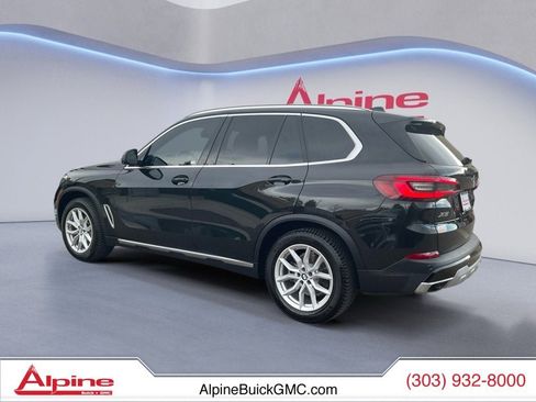 Used 2022 BMW X5 xDrive40i w/ Luxury Seating Package image 3