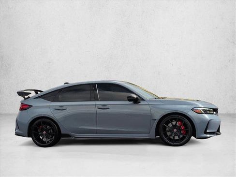 Used 2024 Honda Civic Type R image 4