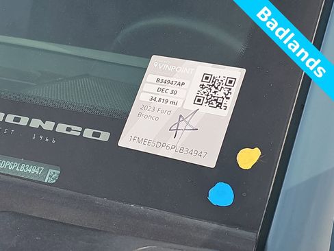 Used 2023 Ford Bronco Badlands w/ Sasquatch Package image 25