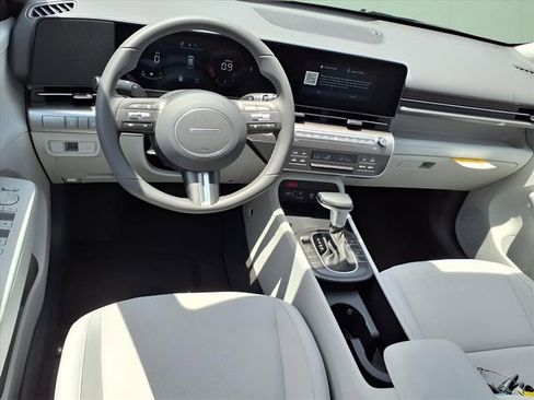 New 2025 Hyundai Kona SEL image 8