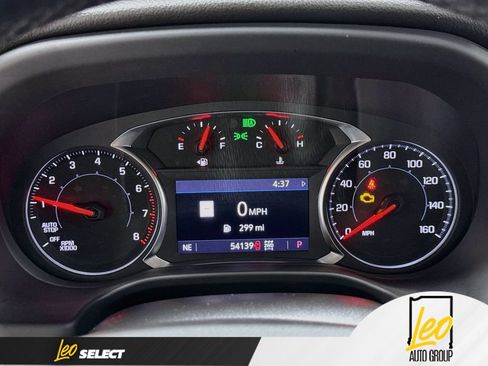 Used 2023 GMC Acadia SLT AWD/4WD image 15