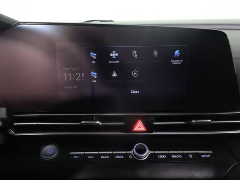 Used 2023 Hyundai Elantra SEL w/ Convenience Package FWD image 39