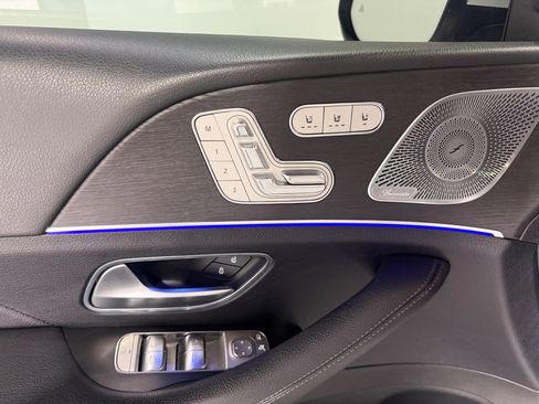 Used 2020 Mercedes-Benz GLS 450 4MATIC image 18