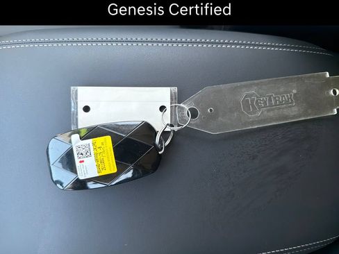 Certified 2026 Genesis GV70 2.5T Select AWD/4WD image 25