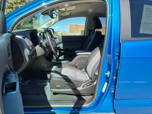 Used 2021 Chevrolet Colorado Z71 w/ Safety Package AWD/4WD image 12