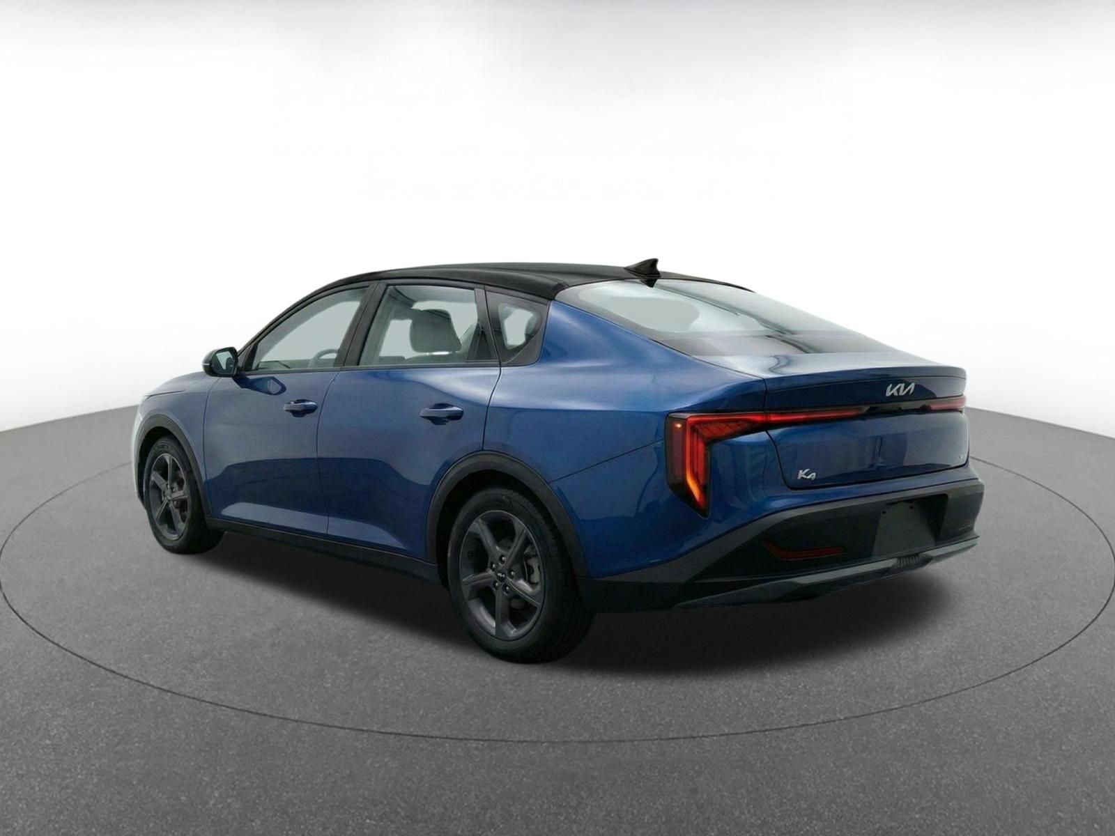 Used 2026 Kia K4 FWD image 6