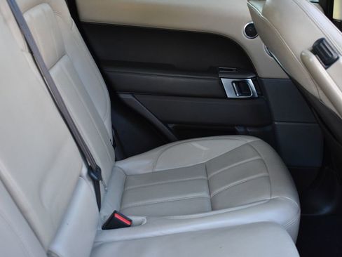 Used 2019 Land Rover Range Rover Sport HSE AWD/4WD image 29