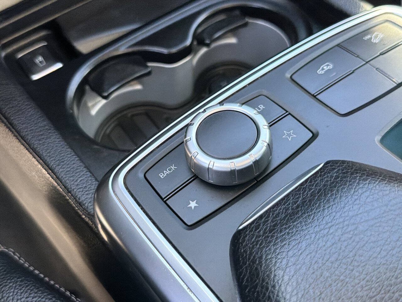 Used 2015 Mercedes-Benz GL 450 4MATIC image 30