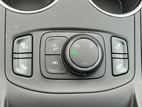 Used 2024 GMC Terrain SLT w/ Elevation Edition AWD/4WD image 31