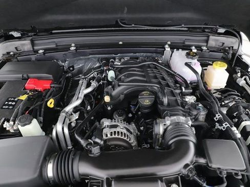 New 2026 Jeep Gladiator Sport AWD/4WD image 15
