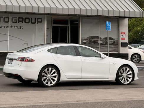 Used 2016 Tesla Model S 75 RWD image 8
