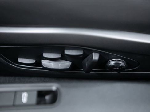 New 2026 Porsche 911 Carrera 4 GTS image 17