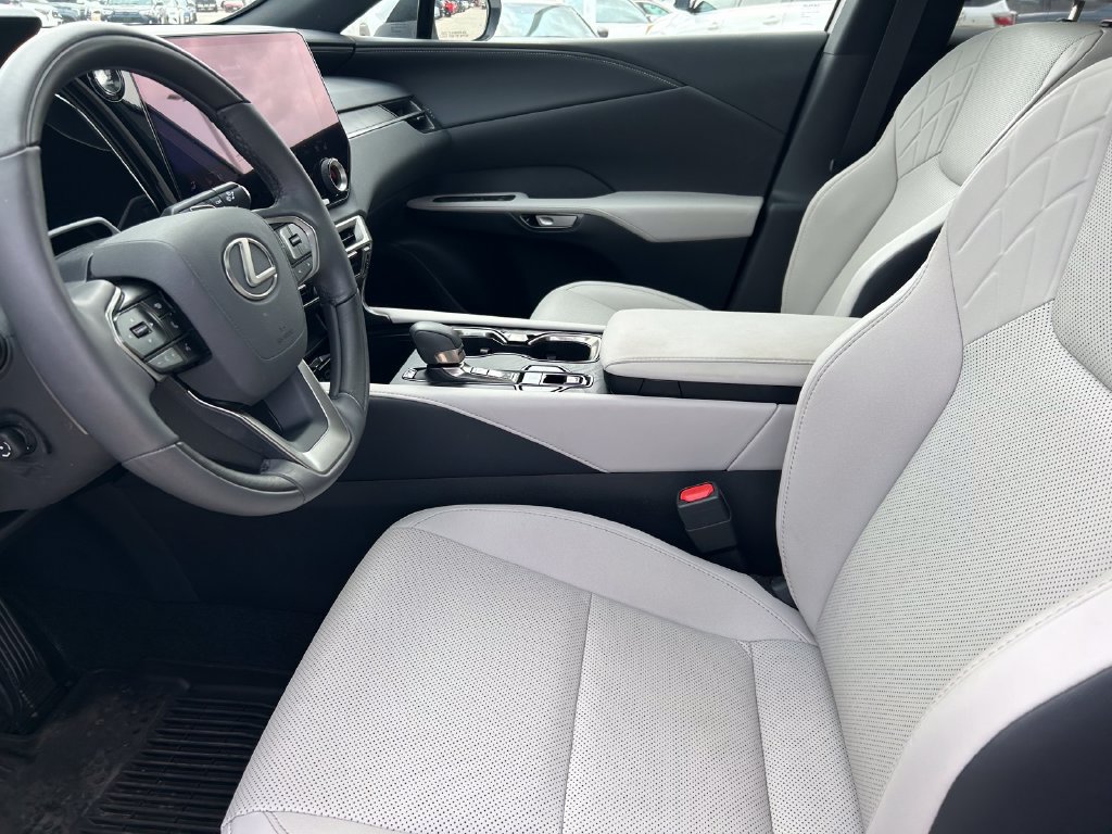 Used 2026 Lexus RX 350 Premium w/ Convenience Package FWD image 11