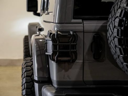 Used 2021 Jeep Wrangler Unlimited Rubicon AWD/4WD image 35