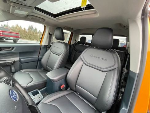 New 2026 Ford Maverick Lariat w/ Black Appearance Package image 18