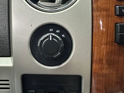 Used 2010 Ford F150 Lariat AWD/4WD image 18
